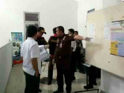 Dugaan Korupsi Proyek Rumah di Kundur, Jaksa Geledah Kantor Dinsos Karimun